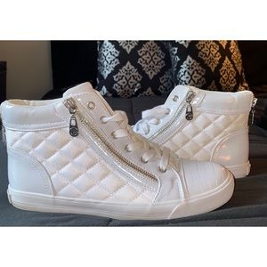 G by Guess white high top fashion sneaker